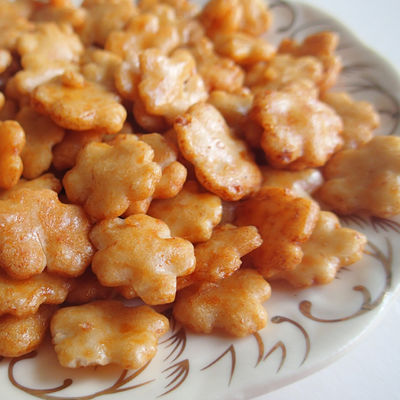 কেনা জাপানি আমদানিকৃত জলখাবার নোনতা সুস্বাদু নৈমিত্তিক চাল ক্র্যাকার online manufacture