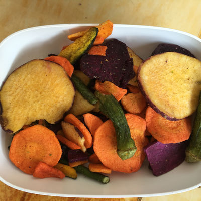 ভালো দাম চীন সরবরাহকারী পাইকারি স্বাস্থ্যকর স্ন্যাকস মিশ্র শুকনো ফল এবং সবজি চিপস মিশ্র ফল চিপস অনলাইন