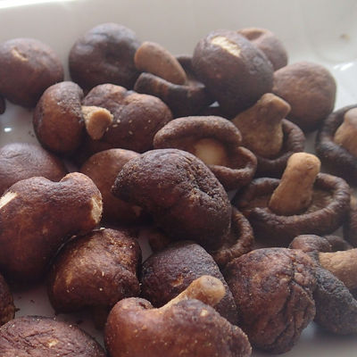 ভালো দাম নরম টেক্সচার শুকনো ফল সবজি মাল্ট সিরাপ ভ্যাকুয়াম ভাজা মাশরুম অনলাইন