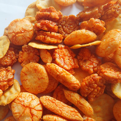 ভালো দাম বহুবিধ আকৃতির ভাজা সামুদ্রিক শৈবাল রোল উচ্চ তাপমাত্রা খাস্তা মসলাযুক্ত বিস্কুট অনলাইন