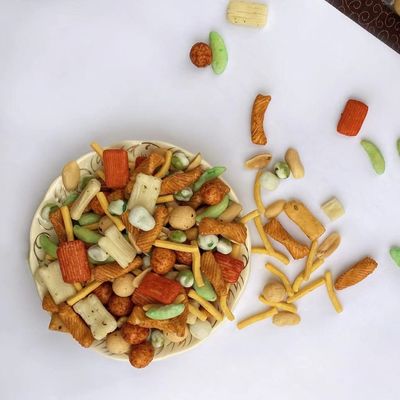 ভালো দাম স্পাইসি রাইস ক্র্যাকার স্ন্যাক্স স্বাভাবিক তাপমাত্রায় সংরক্ষিত অনলাইন