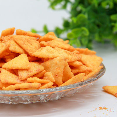 ভালো দাম জনপ্রিয় স্ন্যাক ট্রায়াঙ্গেল কর্ন রাইস ক্র্যাকার ক্রিস্পি OEM স্বাদযুক্ত বিস্কুট অনলাইন