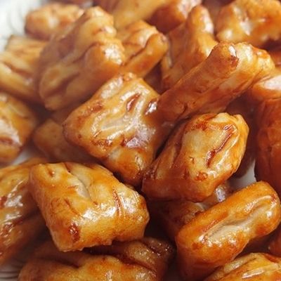 ভালো দাম বেকড ওরিয়েন্টাল রাইস স্ন্যাকস E160c জাপানি লবণাক্ত চাল ক্র্যাকার অনলাইন