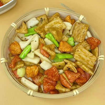 ভালো দাম 5KG ক্রিস্পি রাইস ক্র্যাকার স্ন্যাকস 12 মাসের শেল্ফ লাইফ অনলাইন