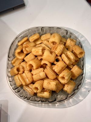 ভালো দাম ওএমও ওডিএম গৃহীত ফ্রাইড রাইস ক্র্যাকারস স্টোর একটি শীতল শুকনো জায়গায় অনলাইন